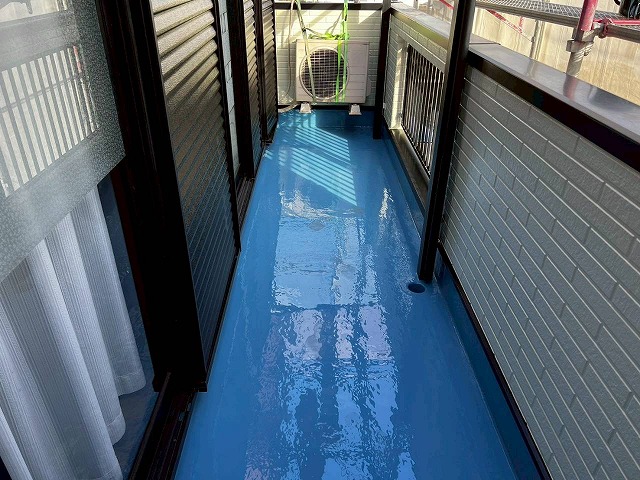 明石市　ベランダ防水塗装　トップコート